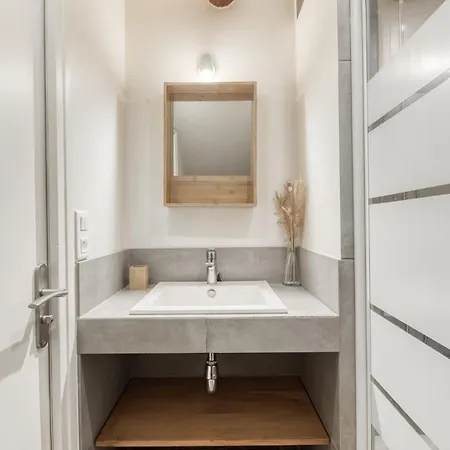 Elegance A La * Wersal